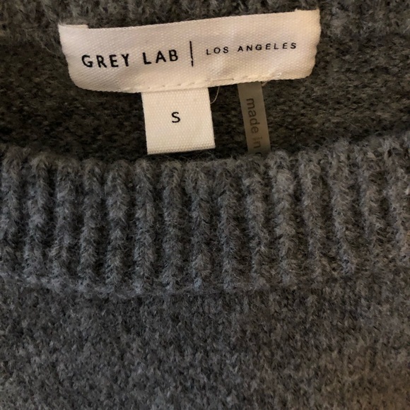 NWOT Grey Lab Happy face Grey sweater - Picture 3 of 3